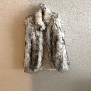Fur vest